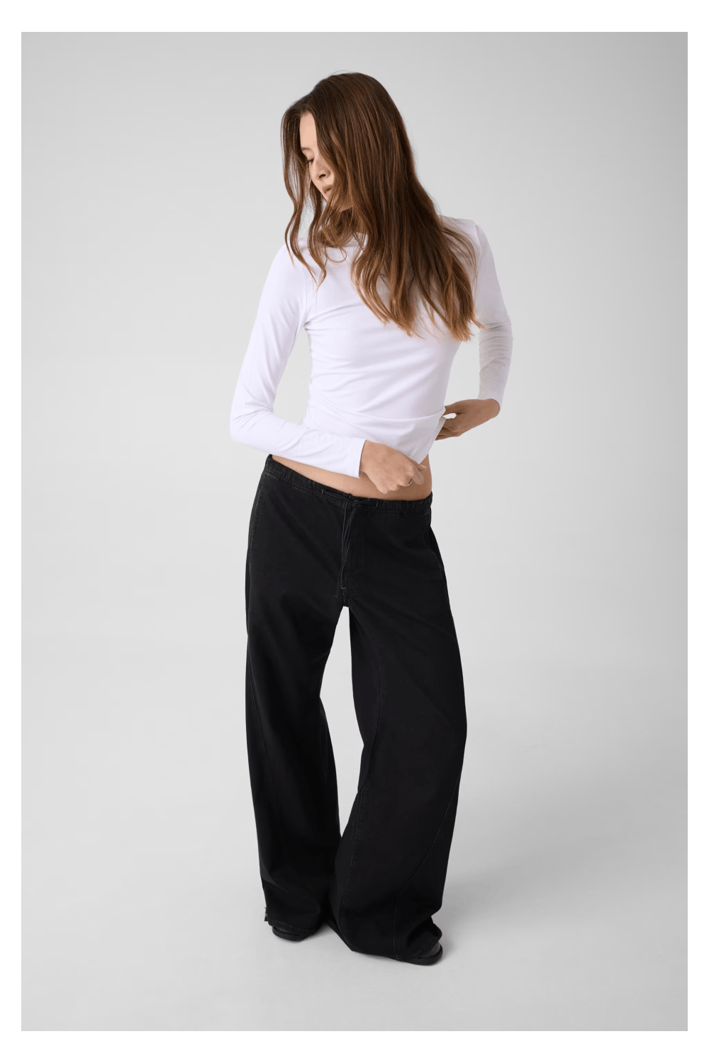Guess Jeans Women's Jogger Wide Leg Jeans Black W6YA2JD1192-GKNK