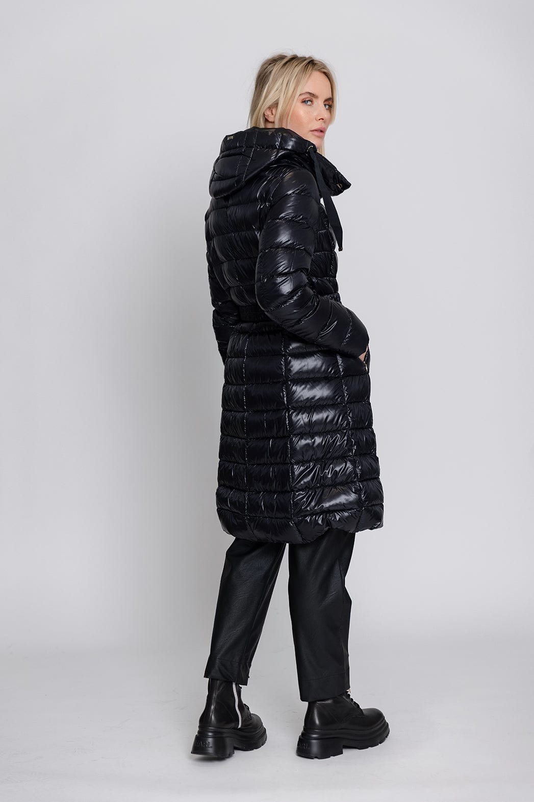 Herno Quilted Hooded Drawstring Belted Down Jacket Black