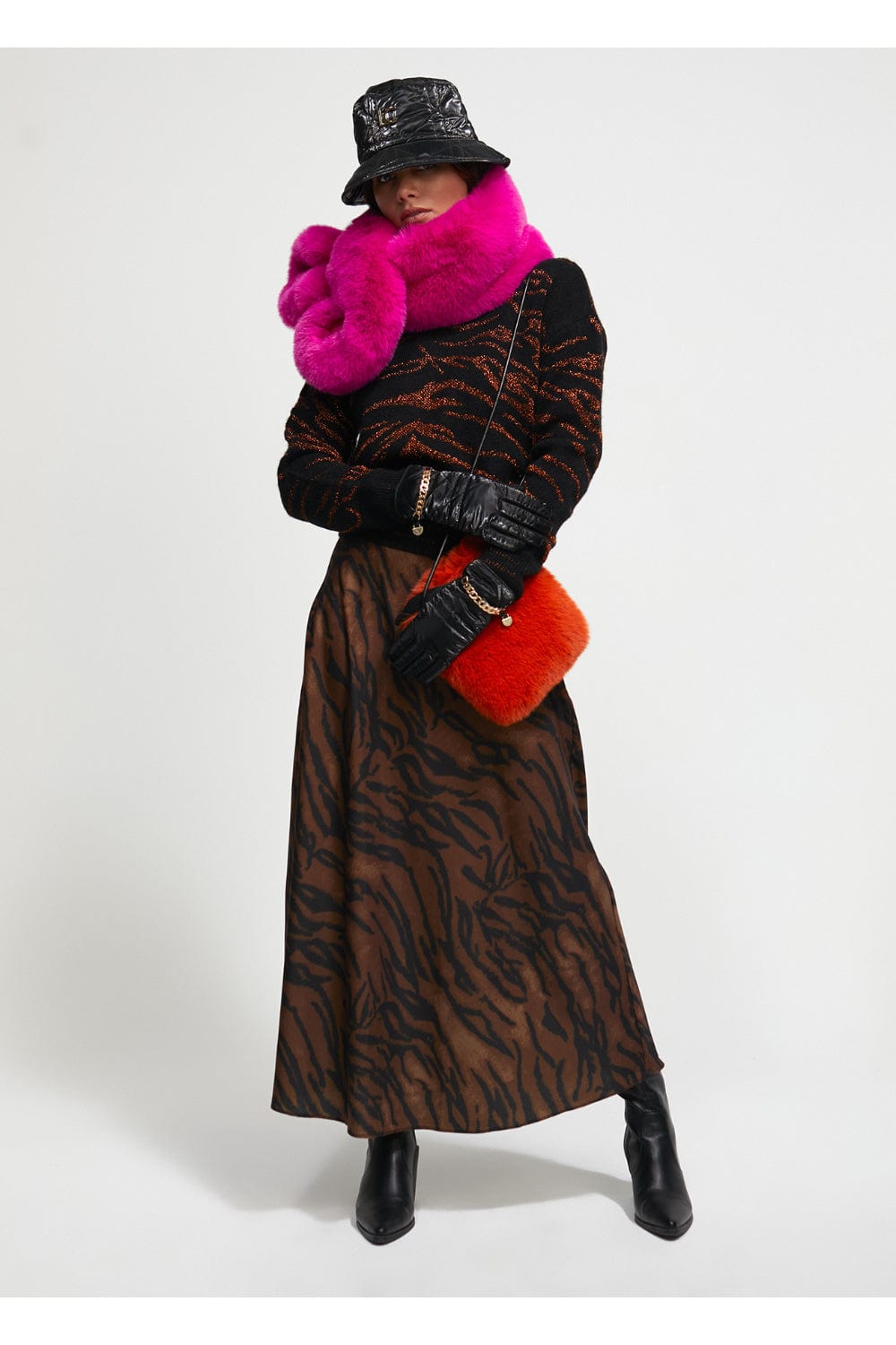 Lola Casademunt Fur Collar Fuchsia LF2407031_022