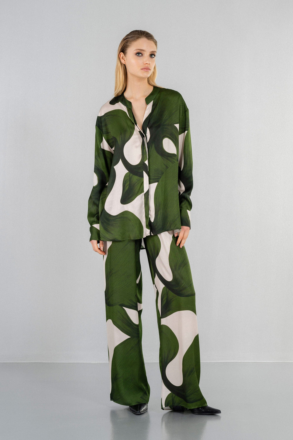 Philosophy Satin Print Pants Green TR4500