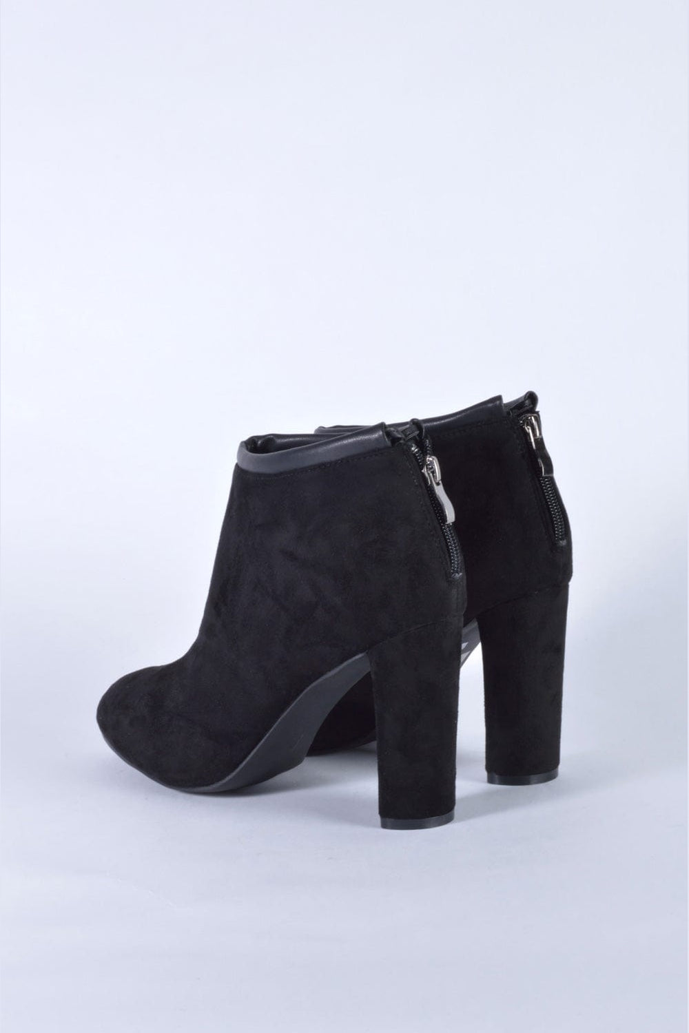 Suede boot Black with Heel